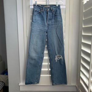 Levi’s ribcage straight ankle jeans